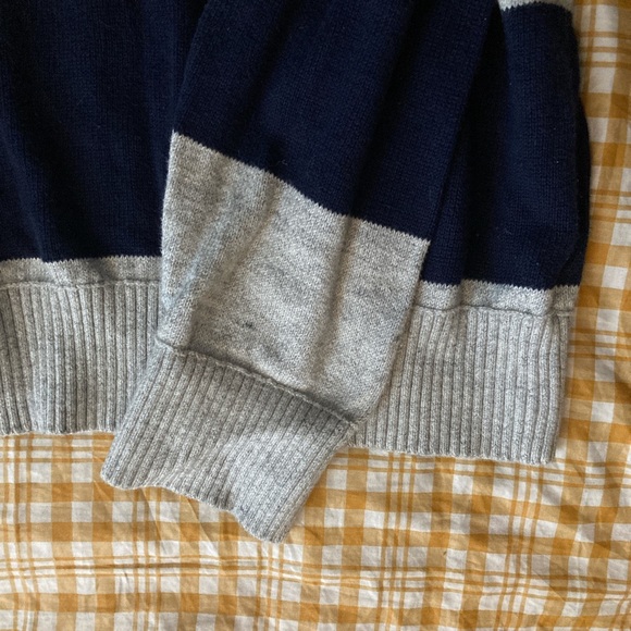 men’s gap navy and grey striped sweater size L - Picture 2 of 3